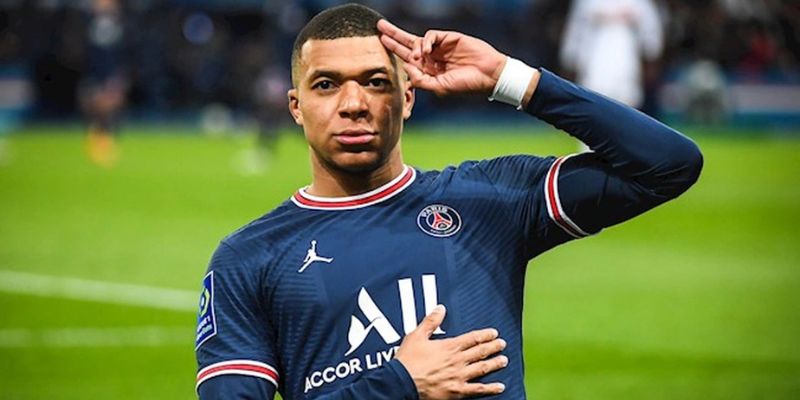 CF Là Vị Trí Nào Trên Sân F8BET? Vai Trò Và Huyền Thoại Bóng Đá - Mexa